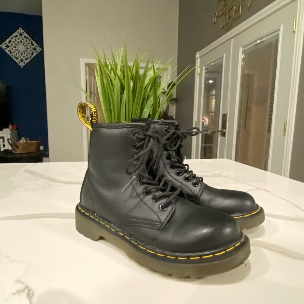 Dr Martens kids Black Leather Boots